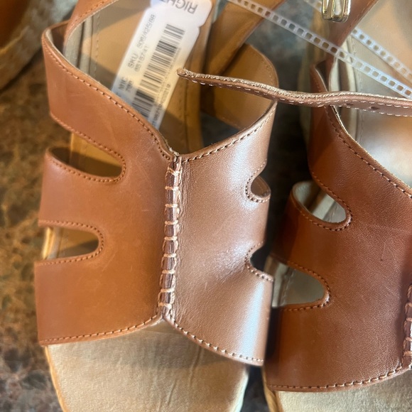 UGG heel sandals strappy SZ 10 NWT - Picture 10 of 11